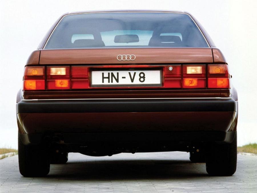  Audi V8 1988 года  (фото 13 из 23)